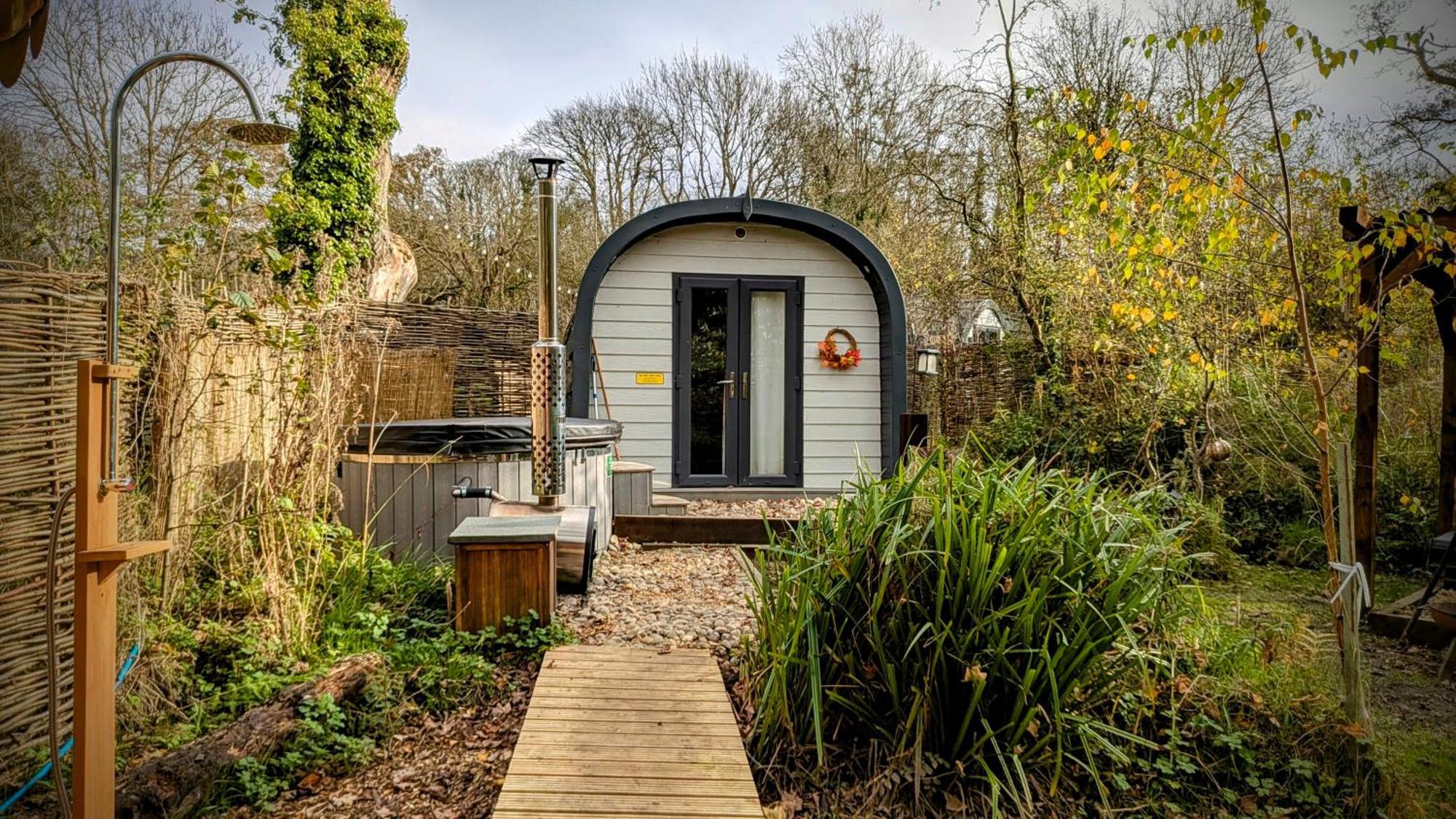 Вилла Emlyn'S Coppice - Luxury Woodland Glamping Холиуэлл Экстерьер фото